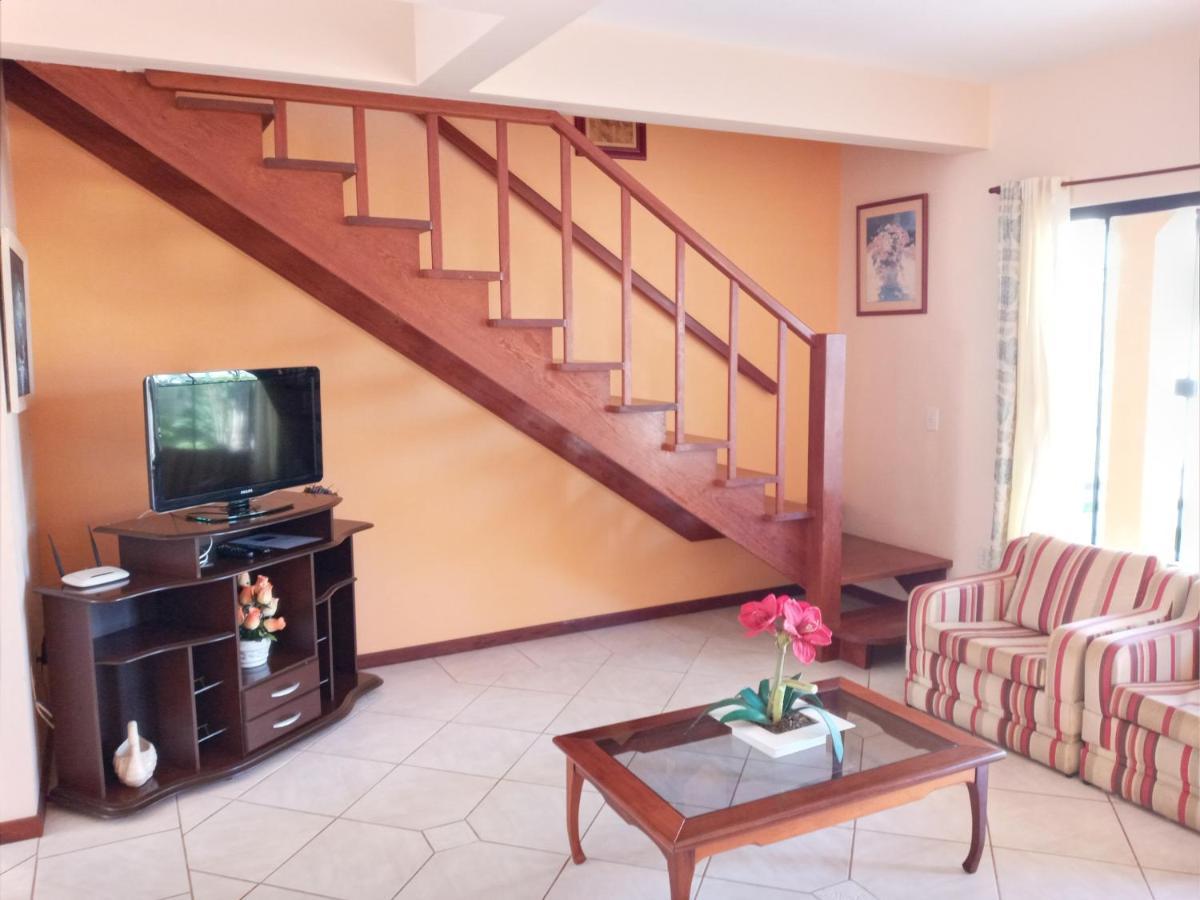 Casa 3jotas 度假居 *